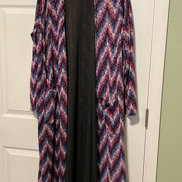 Lularoe long duster - Picture 1 of 3